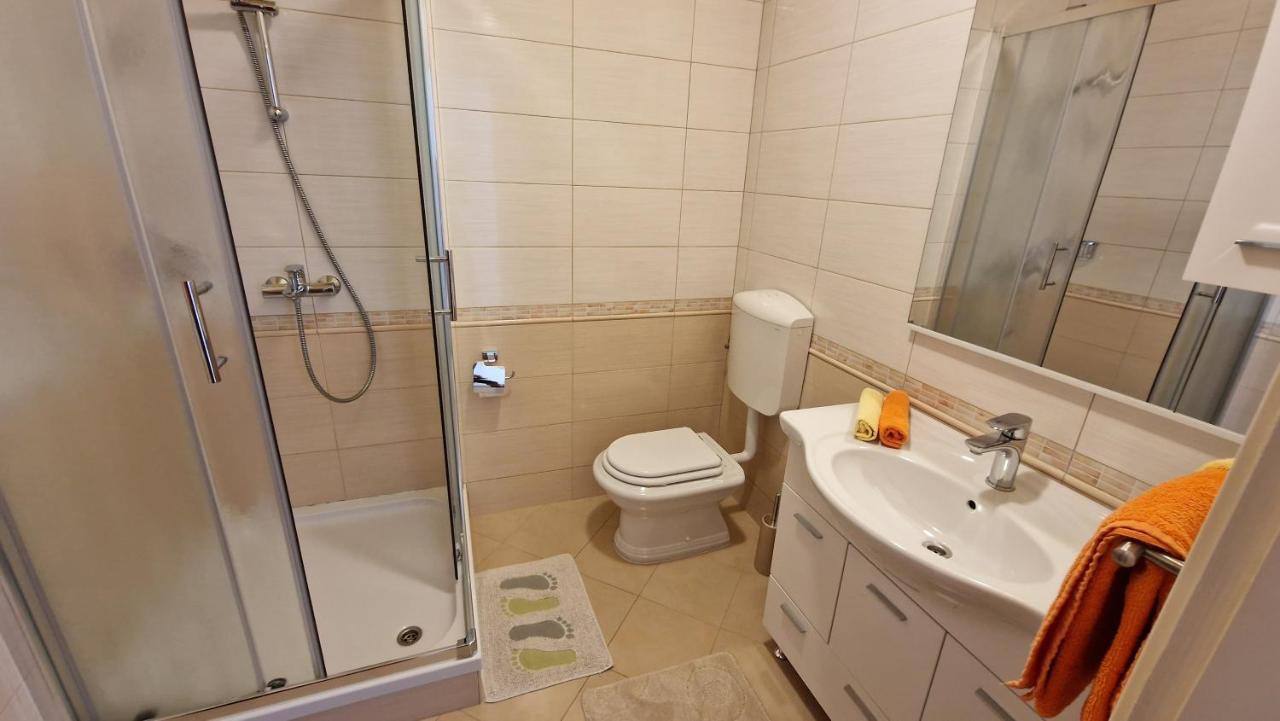 شقة Haus Anica راب المظهر الخارجي الصورة
